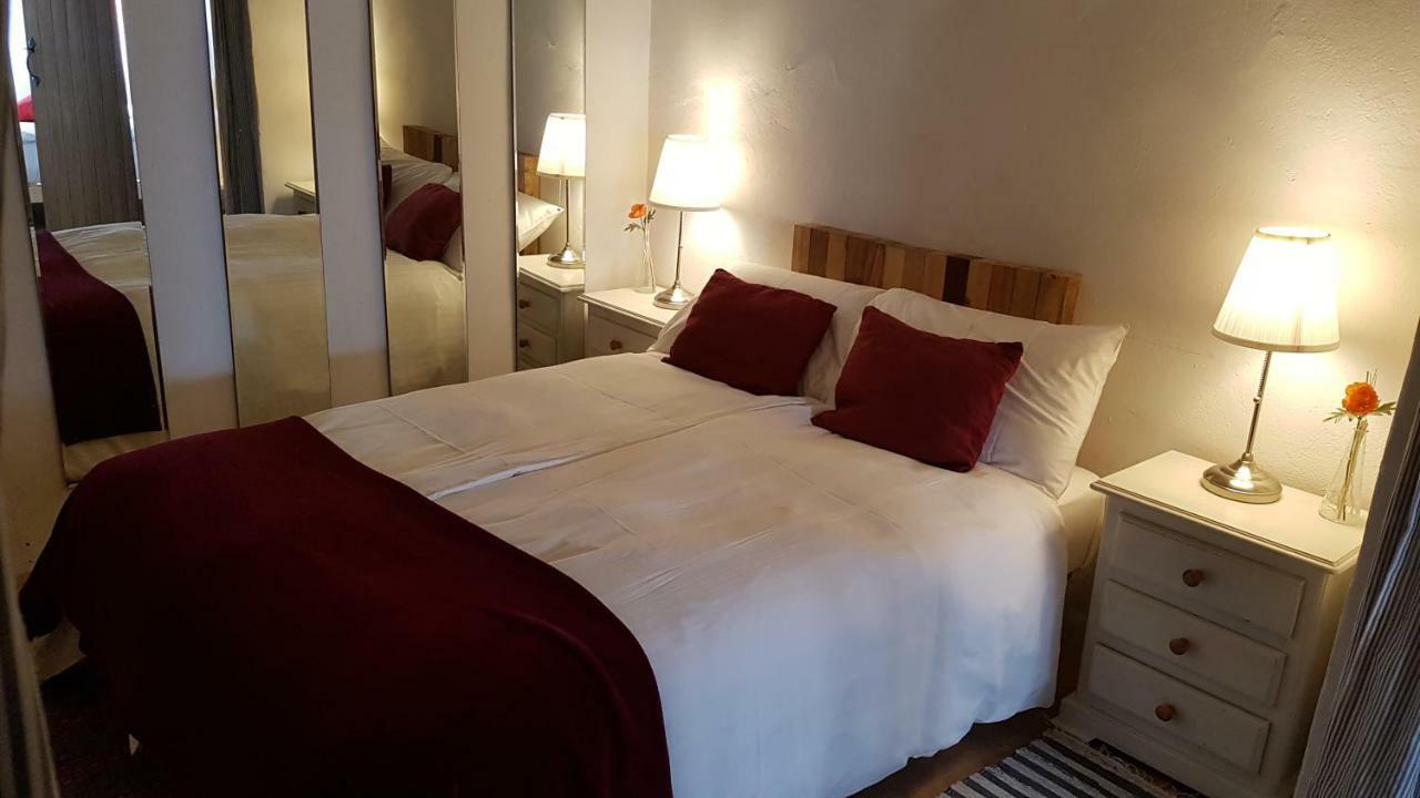 Cortes De La Frontera Townhouse ภายนอก รูปภาพ
